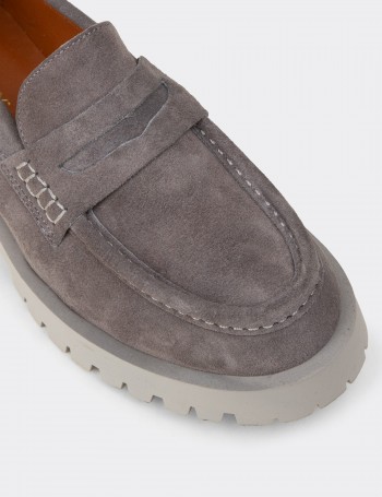 Kadın Hakiki Süet Gri Loafer Ayakkabı - 02034ZGRIC01