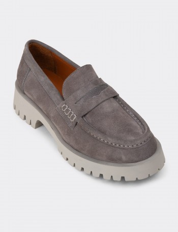 Kadın Hakiki Süet Gri Loafer Ayakkabı - 02034ZGRIC01