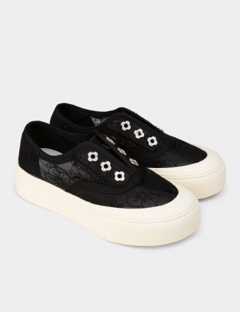 Kadın Dantel Detaylı Siyah Sneaker Ayakkabı - K0523ZSYHC01