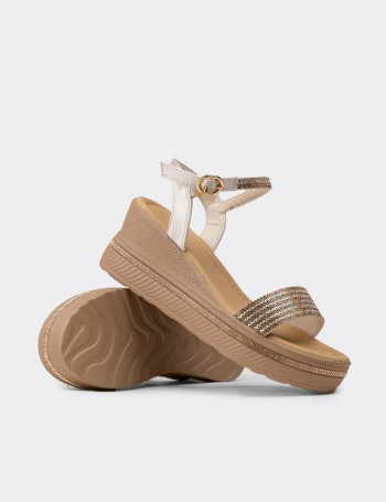 Kadın Bej Platform Sandalet - K0061ZBEJC01