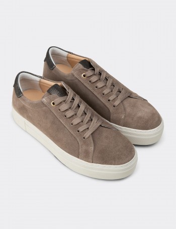 Kadın Hakiki Süet Vizon Rengi Sneaker Ayakkabı - R2571ZVZNC01