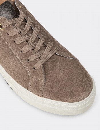 Kadın Hakiki Süet Vizon Rengi Sneaker Ayakkabı - R2571ZVZNC01
