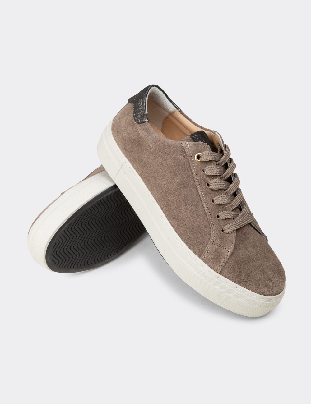 Kadın Hakiki Süet Vizon Rengi Sneaker Ayakkabı - R2571ZVZNC01