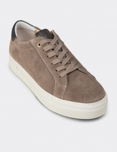 Kadın Hakiki Süet Vizon Rengi Sneaker Ayakkabı