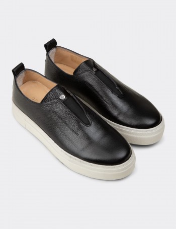 Kadın Hakiki Deri Siyah Sneaker Ayakkabı - R2233ZSYHC02