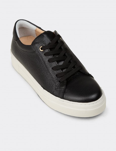 Kadın Hakiki Deri Siyah Sneaker Ayakkabı