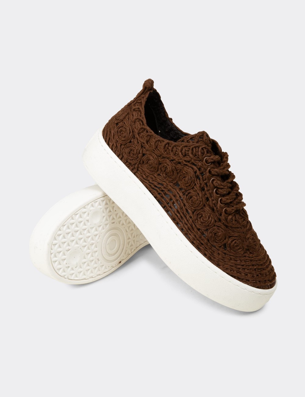 Kadın Kahverengi Örgülü Sneaker Ayakkabı - K0046ZKHVM01