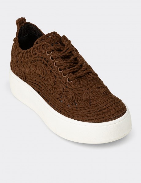 Kadın Kahverengi Örgülü Sneaker Ayakkabı