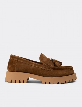 Kadın Hakiki Süet Taba Rengi Püsküllü Loafer