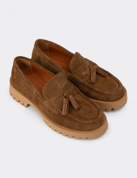 Kadın Hakiki Süet Taba Rengi Püsküllü Loafer