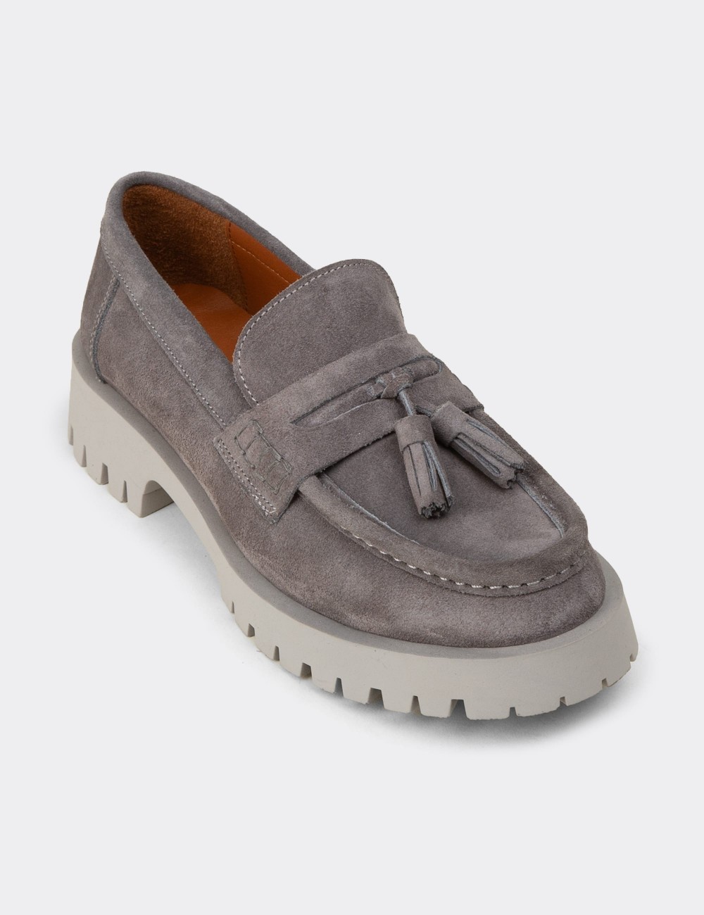 Kadın Hakiki Süet Gri Püsküllü Loafer - 02035ZGRIC01