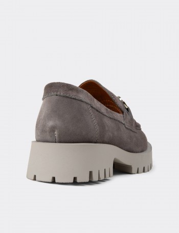 Kadın Hakiki Süet Gri Tokalı Loafer - 02037ZGRIC01