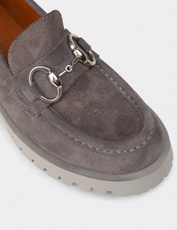Kadın Hakiki Süet Gri Tokalı Loafer - 02037ZGRIC01