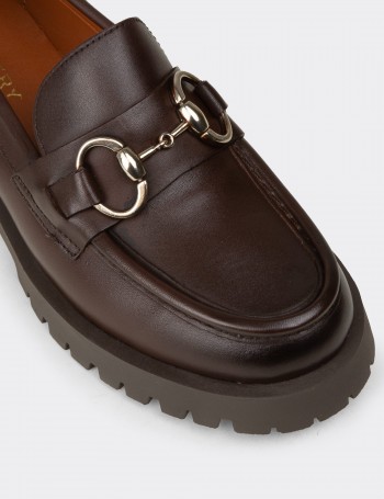 Kadın Kahverengi Hakiki Deri Tokalı Loafer - 02037ZKHVC02