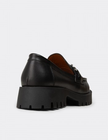 Kadın Hakiki Deri Siyah Tokalı Loafer - 02037ZSYHE01