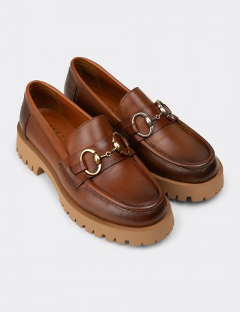 Kadın Hakiki Deri Taba Renkli Tokalı Loafer - 02037ZTBAE01
