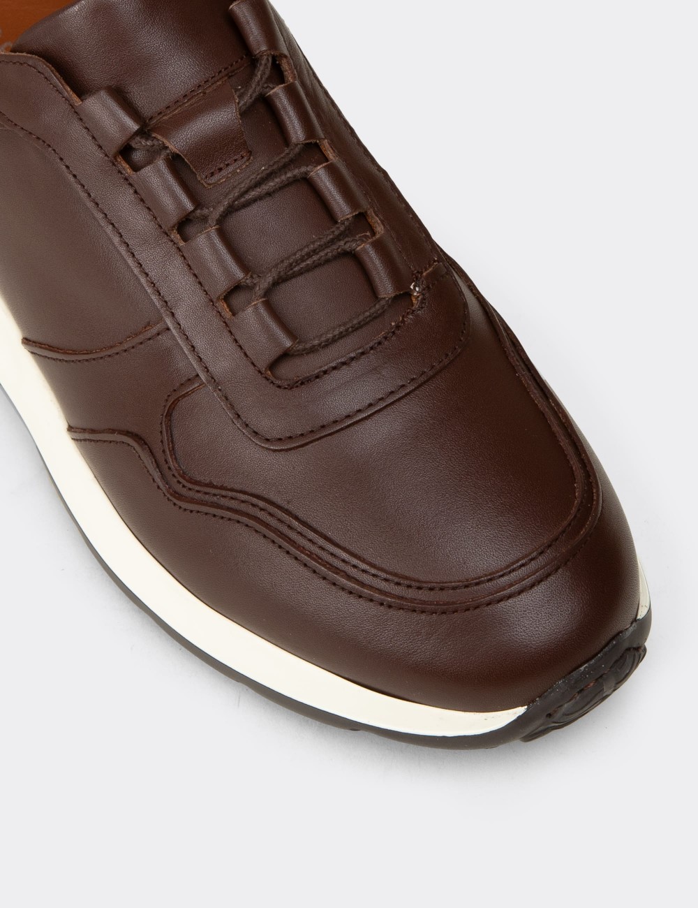 Erkek Kahverengi Hakiki Deri Sneaker Ayakkabı - E8210MKHVE01