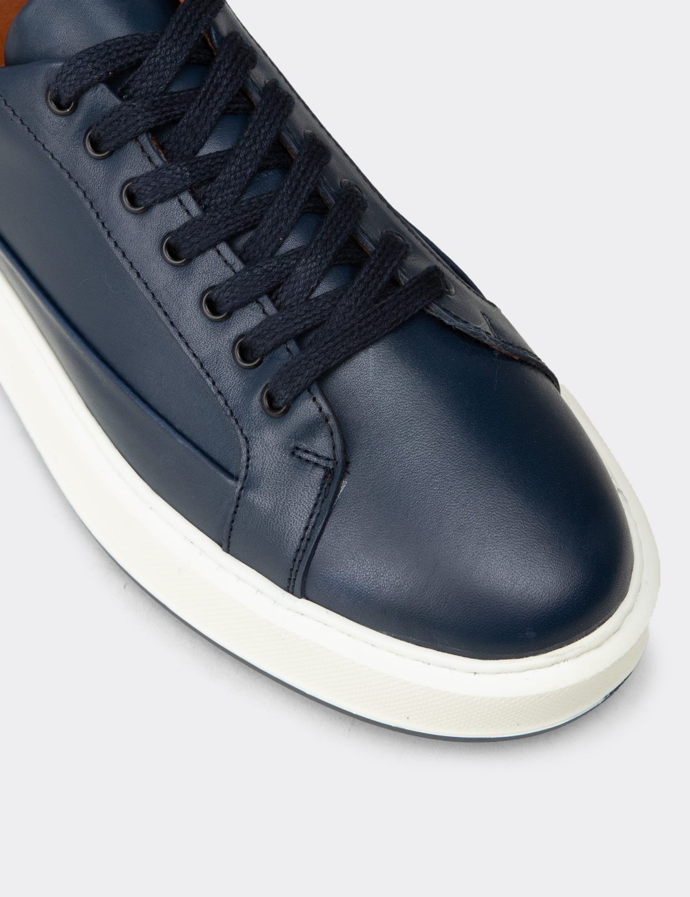 Erkek Hakiki Deri Lacivert Sneaker Ayakkabı - E4482MLCVC01
