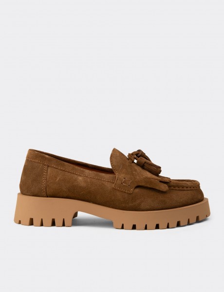Kadın Hakiki Süet Taba Renkli Püsküllü Loafer