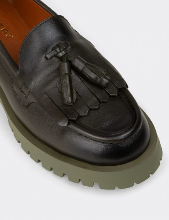 Kadın Hakiki Deri Yeşil Püsküllü Loafer - 02033ZYSLC02