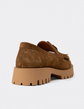Kadın Hakiki Süet Taba Renkli Püsküllü Loafer - 02033ZTBAC01