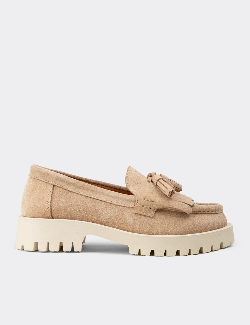 Kadın Hakiki Süet Bej Püsküllü Loafer - 02033ZBEJC01