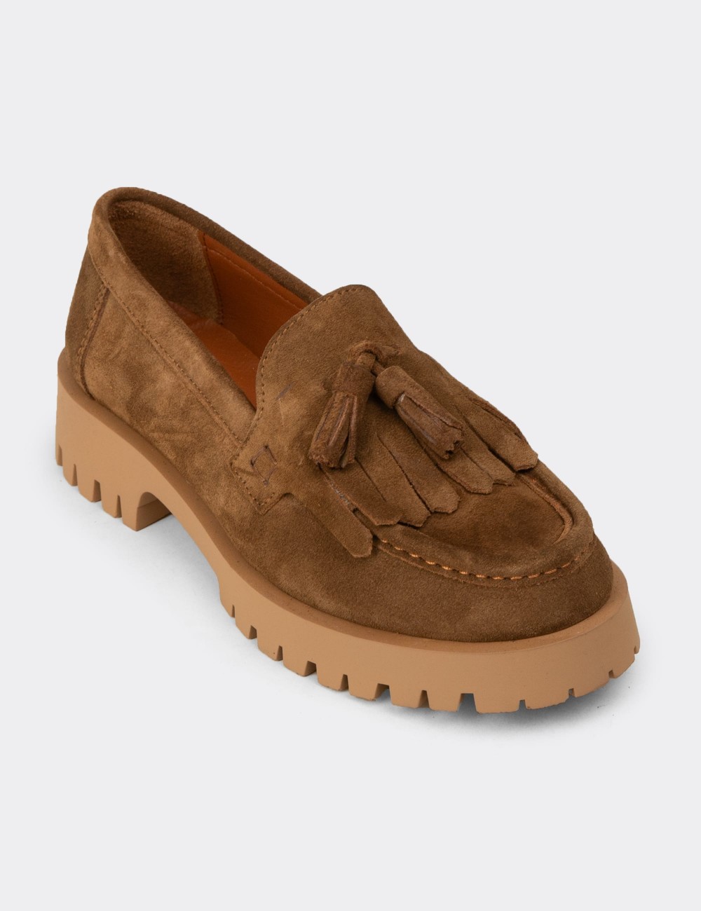 Kadın Hakiki Süet Taba Renkli Püsküllü Loafer - 02033ZTBAC01