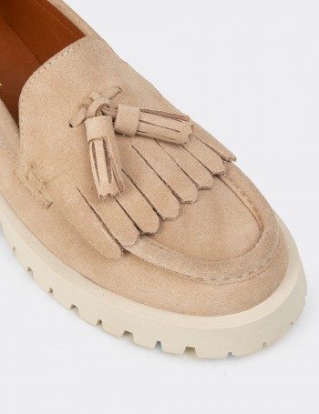 Kadın Hakiki Süet Bej Püsküllü Loafer - 02033ZBEJC01