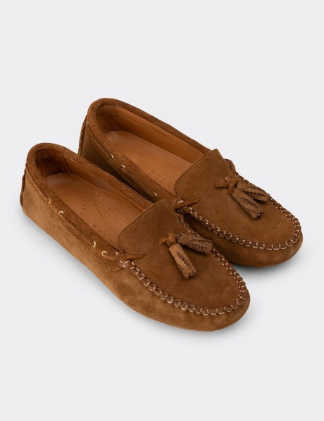 Kadın Hakiki Süet Taba Rengi Püsküllü Loafer