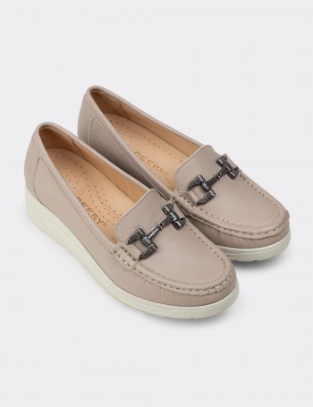 Kadın Hakiki Deri Bej Dolgu Topuk Loafer