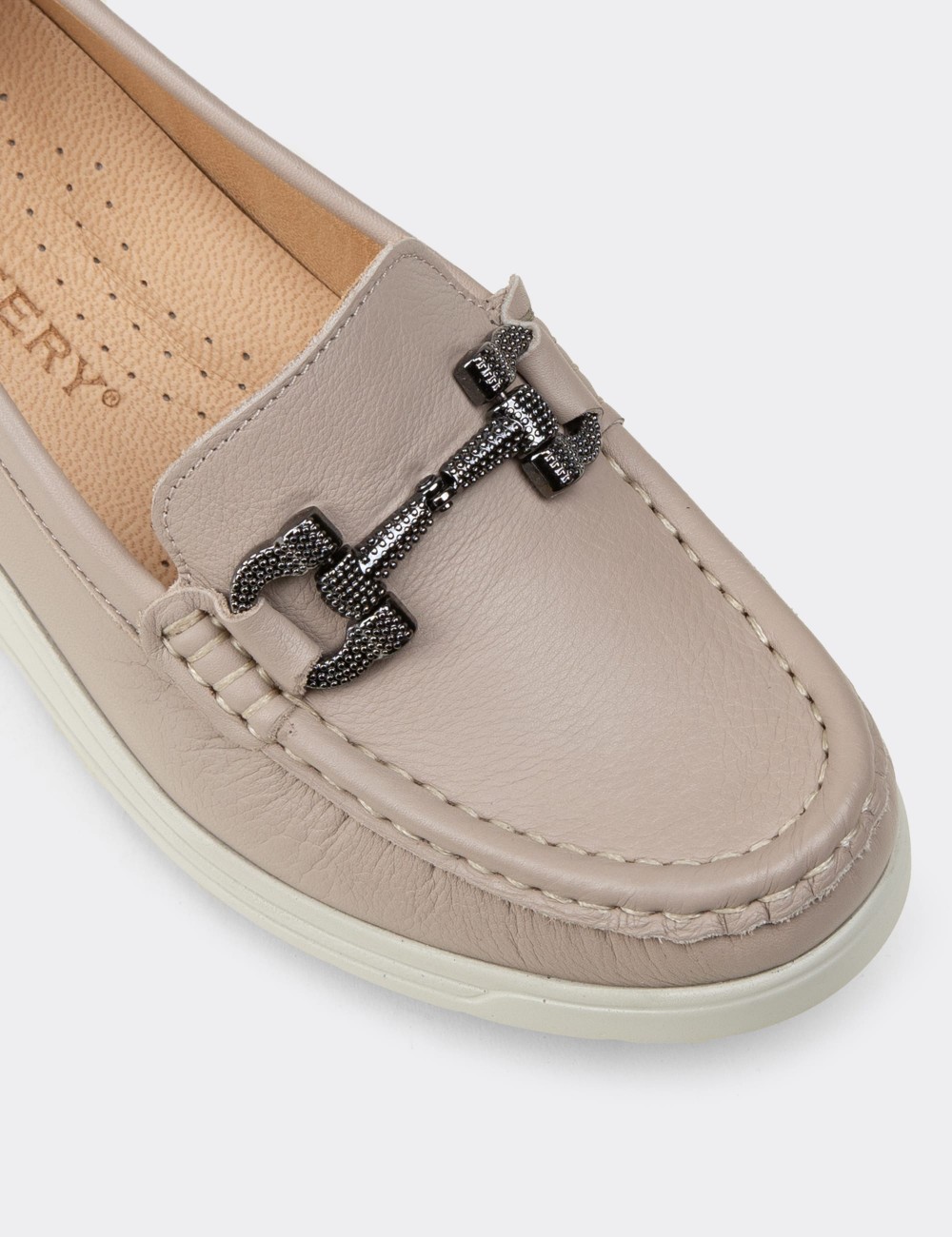 Kadın Hakiki Deri Bej Dolgu Topuk Loafer - N1742ZBEJC01