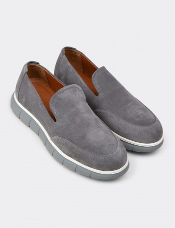 Erkek Hakiki Süet Gri Loafer Ayakkabı - 02044MGRIE01