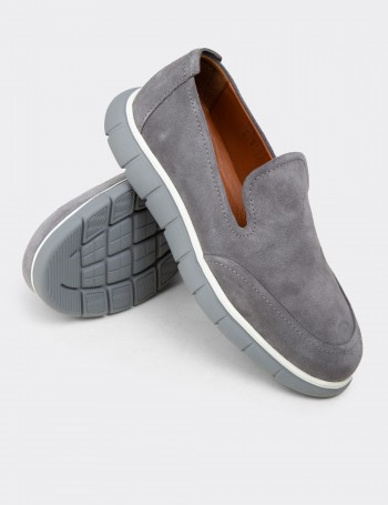 Erkek Hakiki Süet Gri Loafer Ayakkabı - 02044MGRIE01