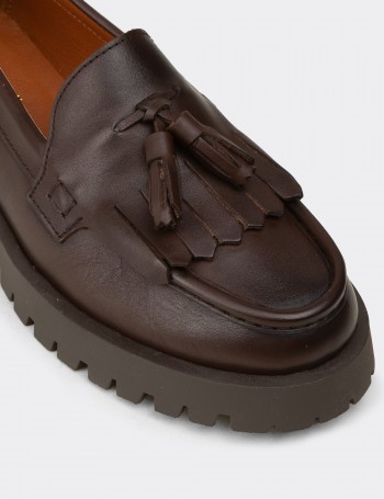 Kadın Hakiki Deri Kahverengi Püsküllü Loafer - 02033ZKHVC03