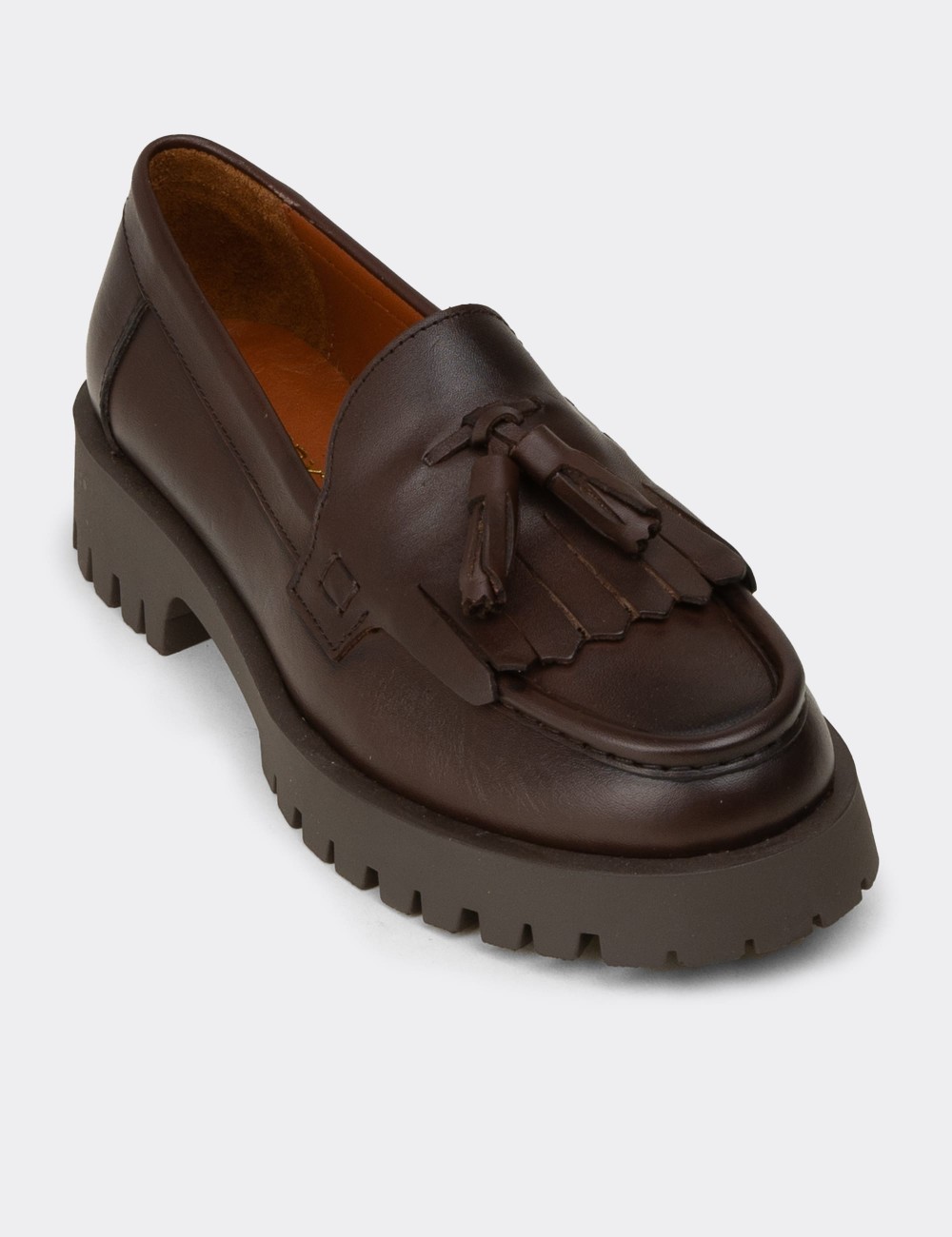 Kadın Hakiki Deri Kahverengi Püsküllü Loafer - 02033ZKHVC03
