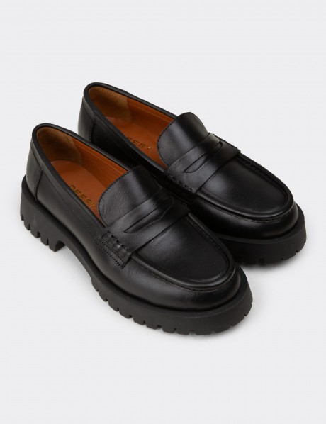 Kadın Hakiki Deri Siyah Loafer Ayakkabı