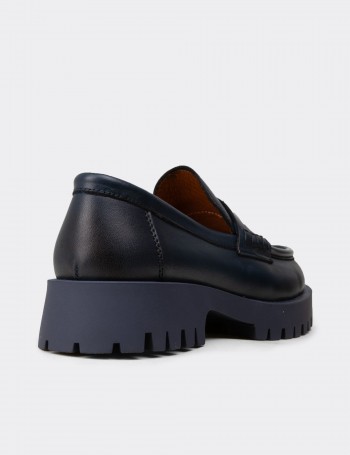 Kadın Hakiki Deri Lacivert Loafer Ayakkabı - 02034ZLCVC03