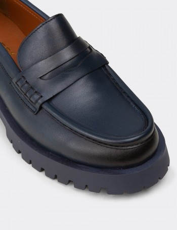 Kadın Hakiki Deri Lacivert Loafer Ayakkabı - 02034ZLCVC03