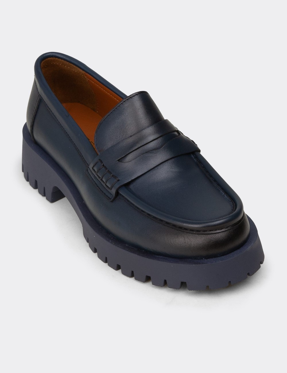 Kadın Hakiki Deri Lacivert Loafer Ayakkabı - 02034ZLCVC03