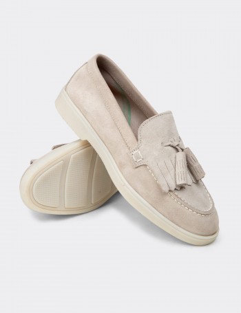 Kadın Hakiki Süet Gri Püsküllü Loafer - 02042ZGRIC01