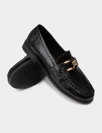 Kadın Siyah Toka Detaylı Loafer Ayakkabı - K0040ZSYHC01
