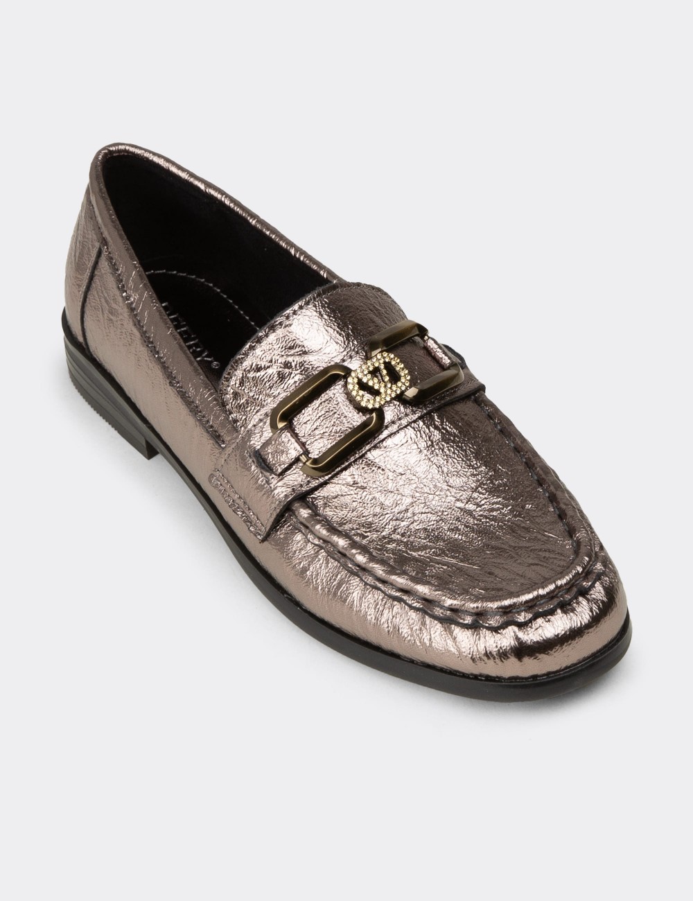 Kadın Platin Toka Detaylı Loafer Ayakkabı - K0040ZPLTC01