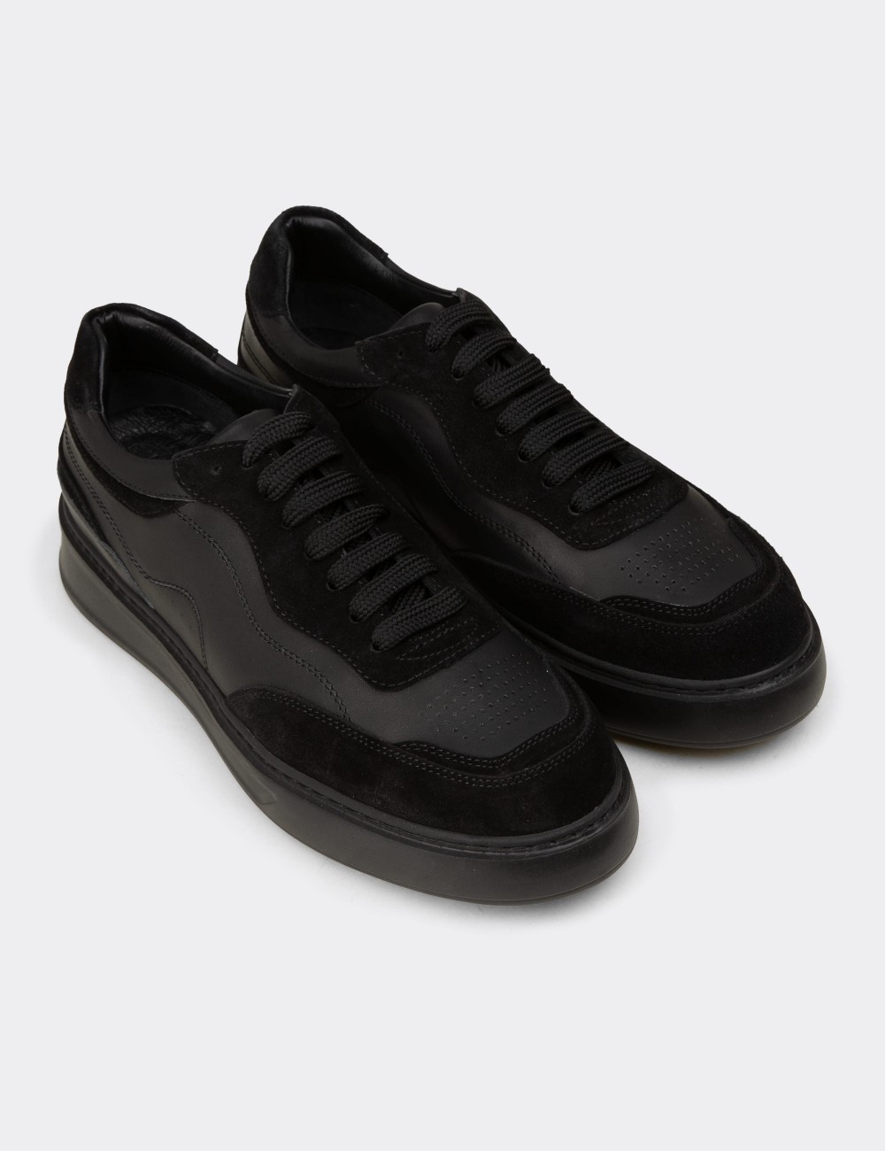 Erkek Siyah Hakiki Deri Sneaker Ayakkabı - 02013MSYHE01