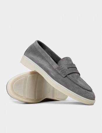 Kadın Hakiki Süet Gri Loafer Ayakkabı - 02038ZGRIC01