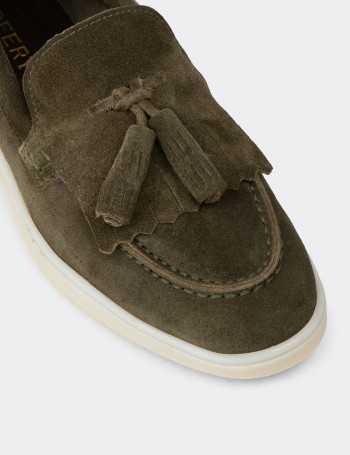 Kadın Hakiki Süet Yeşil Püsküllü Loafer - 02042ZYSLC01