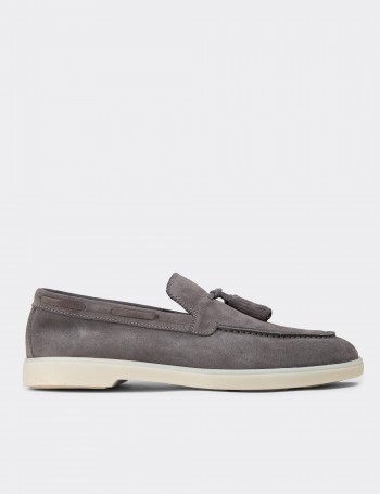 Erkek Hakiki Süet Gri Püsküllü Loafer - 02027MGRIC01