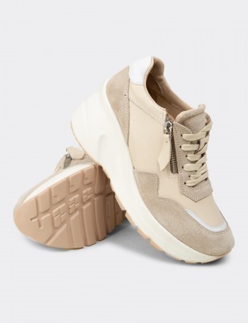 Kadın Hakiki Süet Bej Dolgu Topuk Sneaker - M9147ZBEJC01