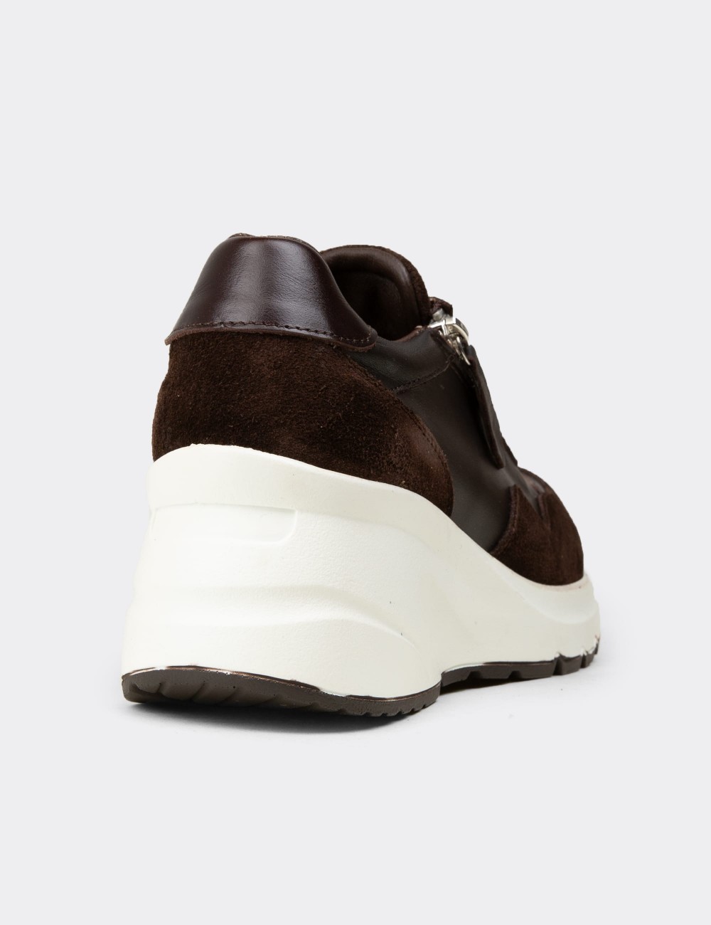 Kadın Hakiki Süet Kahverengi Dolgu Topuk Sneaker - M9147ZKHVC02