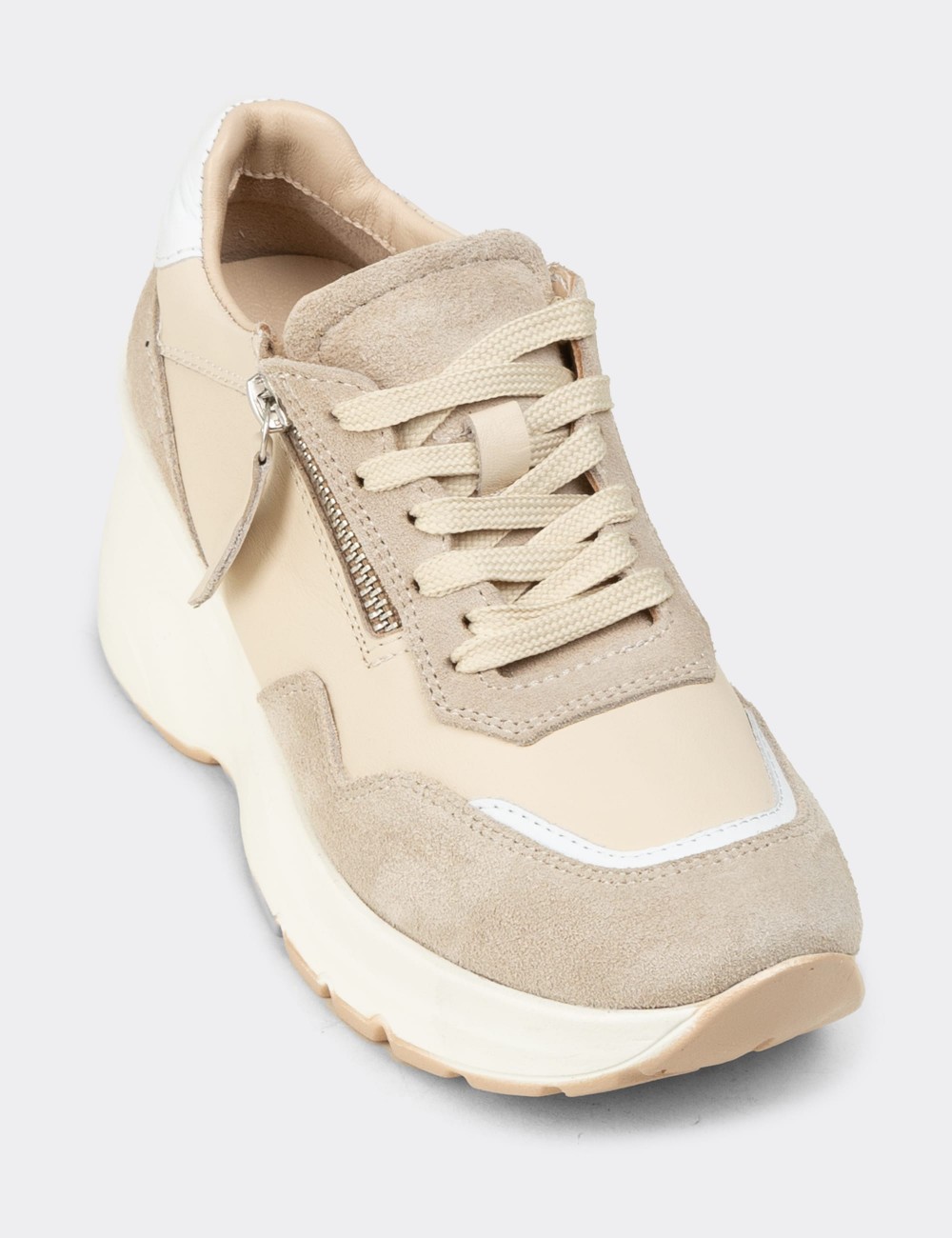 Kadın Hakiki Süet Bej Dolgu Topuk Sneaker - M9147ZBEJC01