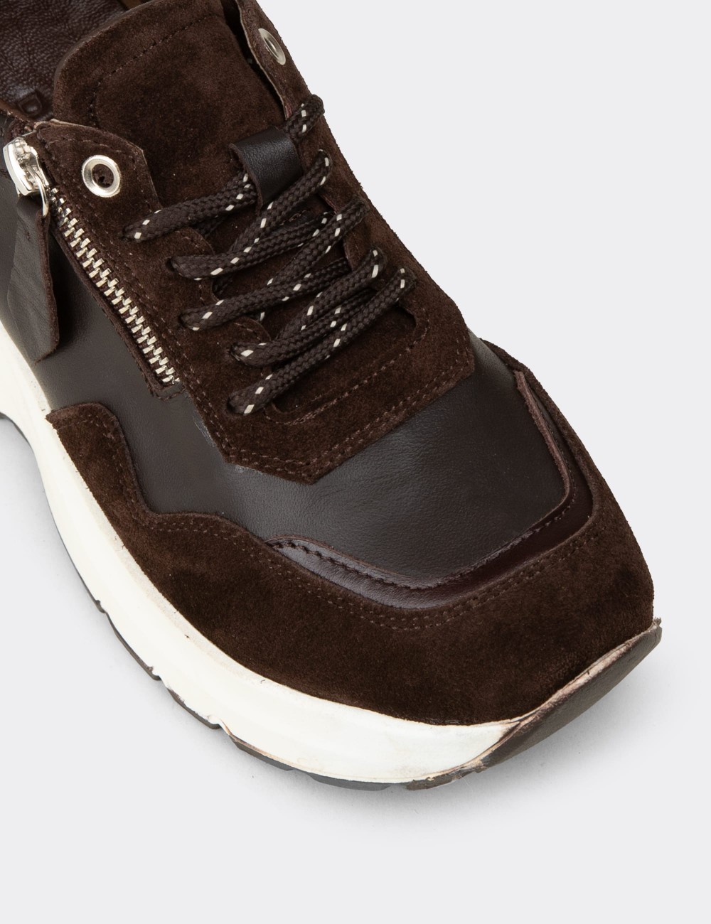 Kadın Hakiki Süet Kahverengi Dolgu Topuk Sneaker - M9147ZKHVC02
